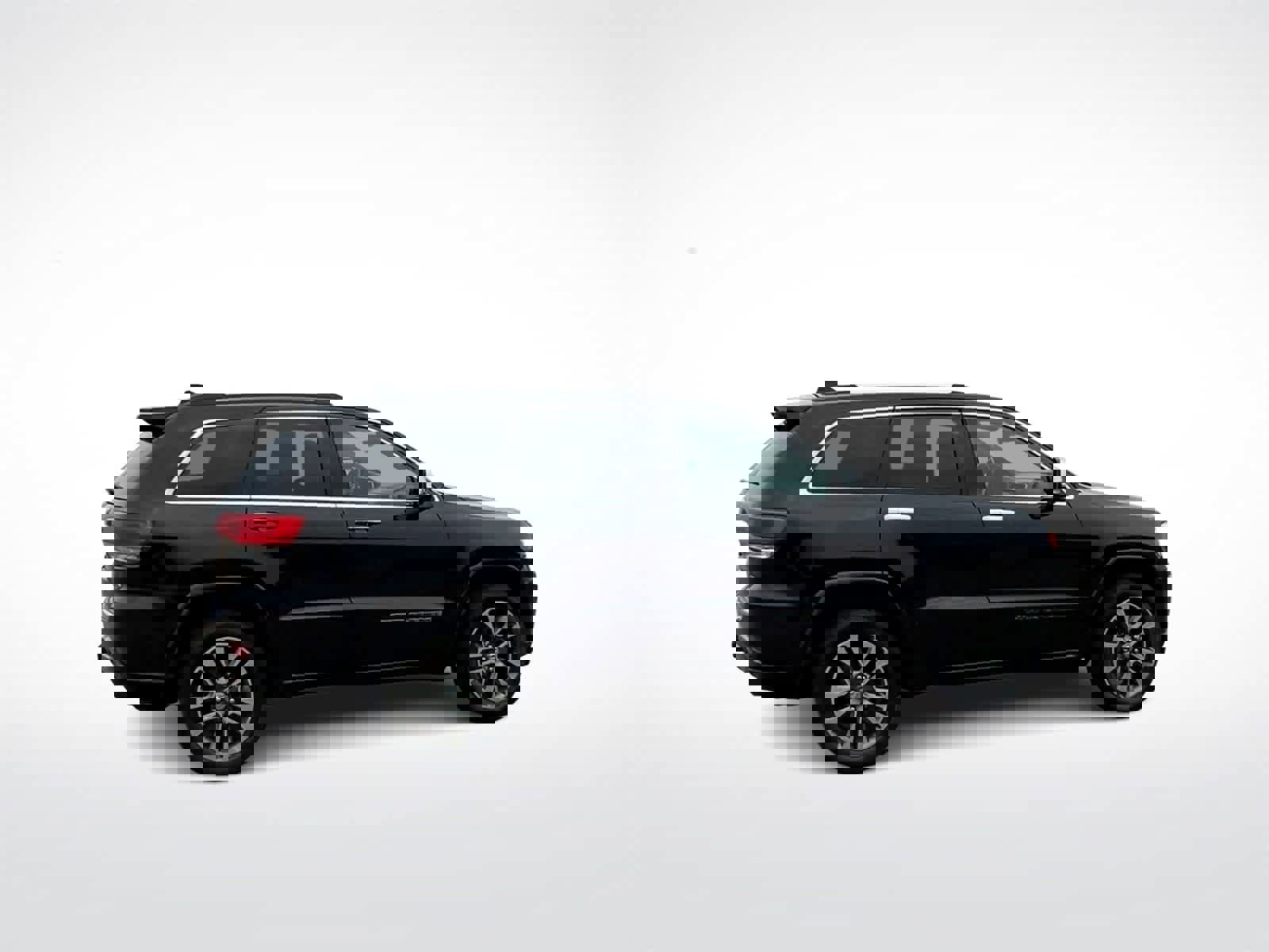 Used 2017 Jeep Grand Cherokee Overland w/ Jeep Active Safety Group image 7