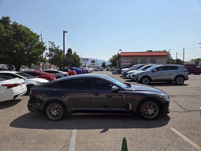 Used 2022 Kia Stinger GT1 AWD/4WD image 3
