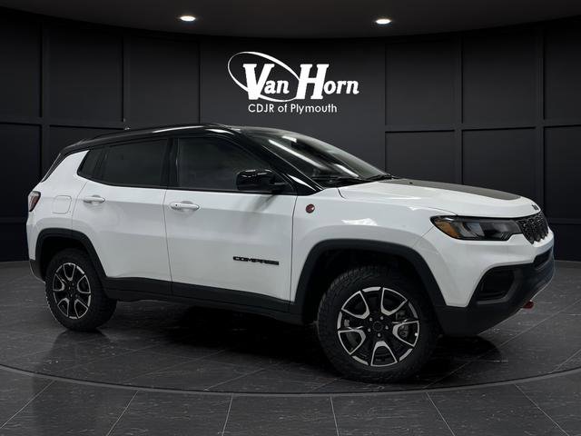 New 2026 Jeep Compass Trailhawk w/ Sun, Sound & Navigation Group