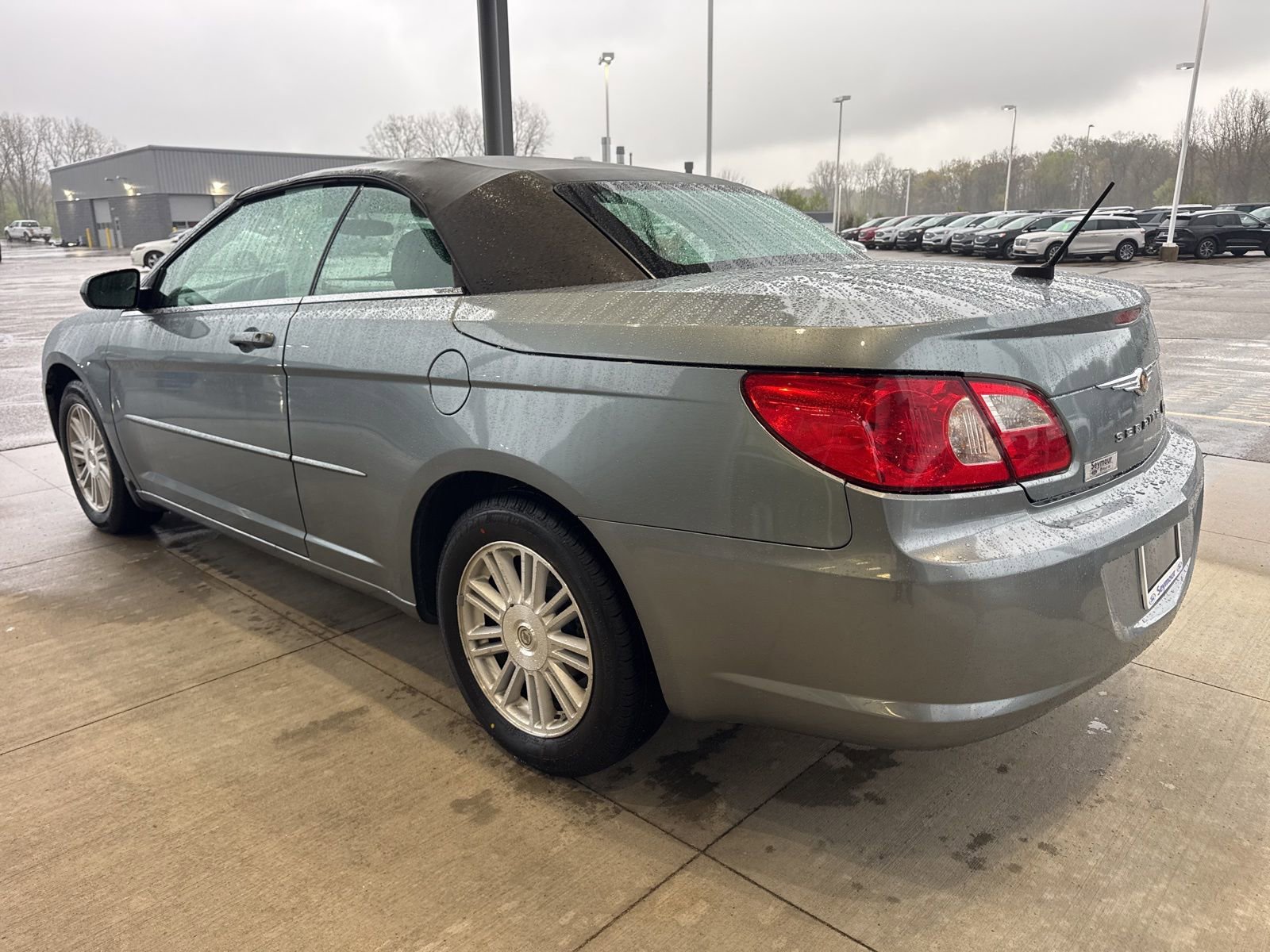 Used 2008 Chrysler Sebring LX w/ Convenience Group FWD image 4