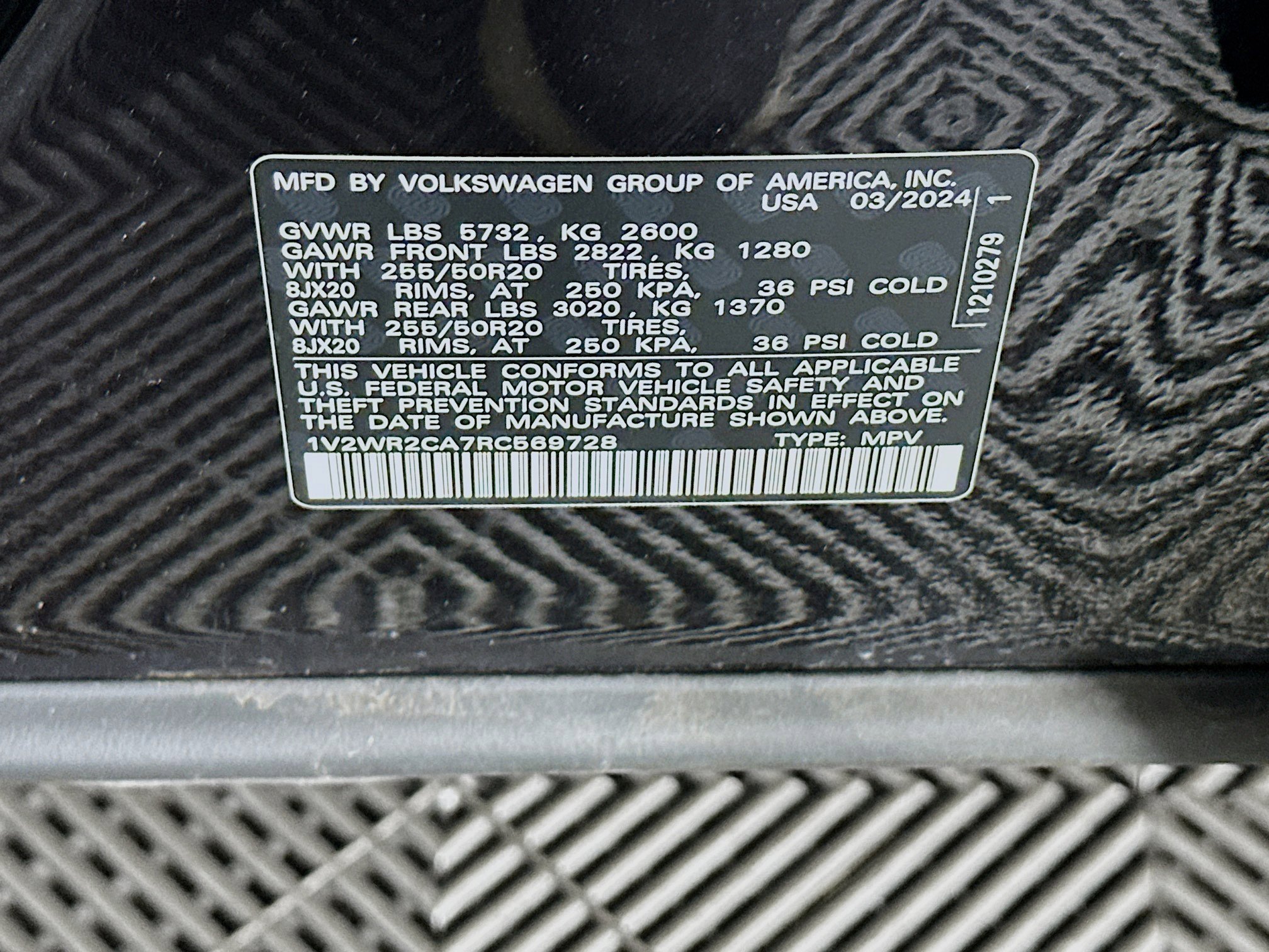 Used 2024 Volkswagen Atlas SE image 12