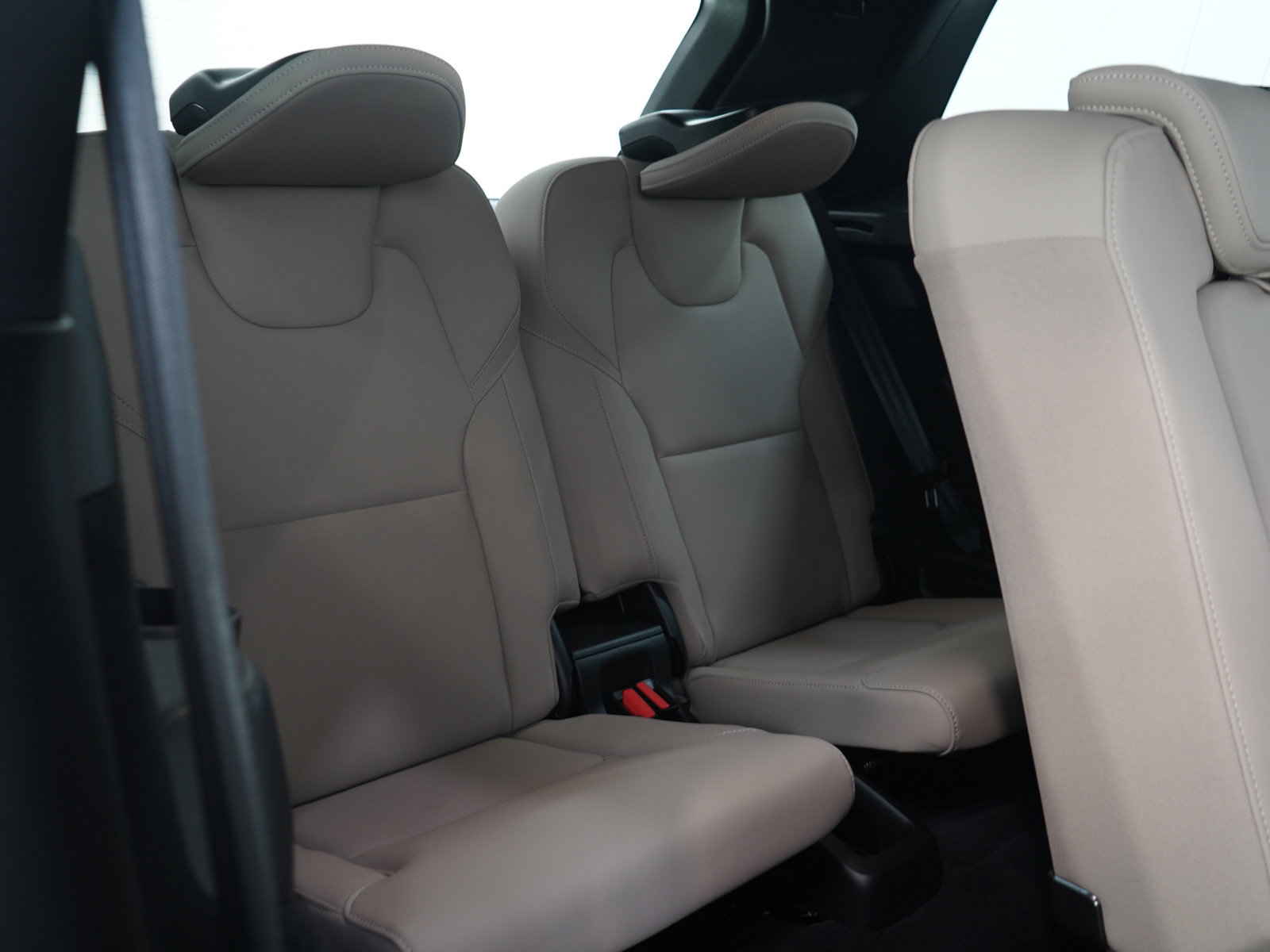Used 2026 Volvo XC90 B6 Plus AWD/4WD image 15