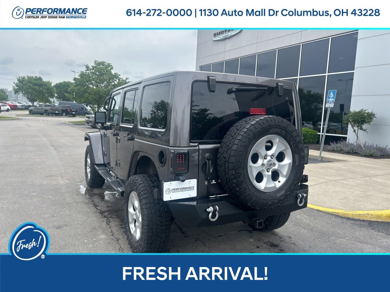 Used 2014 Jeep Wrangler Unlimited Sahara w/ Connectivity Group AWD/4WD image 6