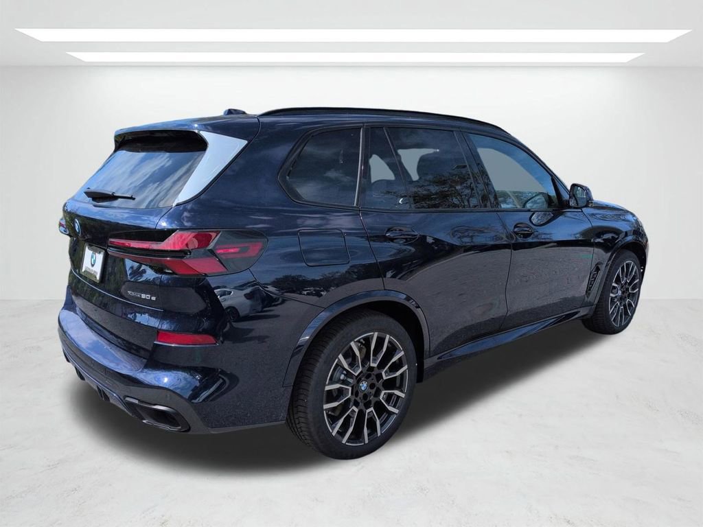 New 2026 BMW X5 xDrive50e w/ M Sport Package image 4