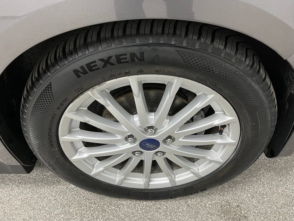 Used 2014 Ford C-MAX SEL w/ Equipment Group 302A FWD image 18
