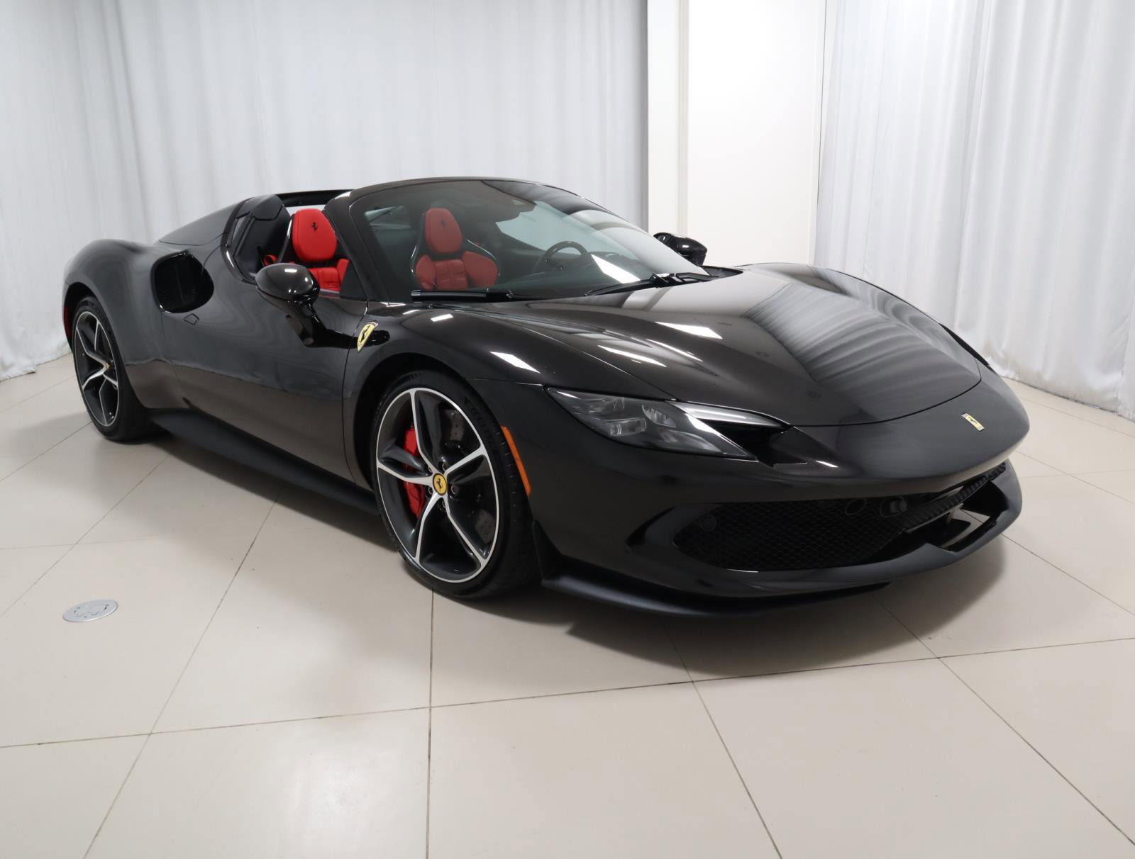 Used 2025 Ferrari 296 GTS RWD image 5
