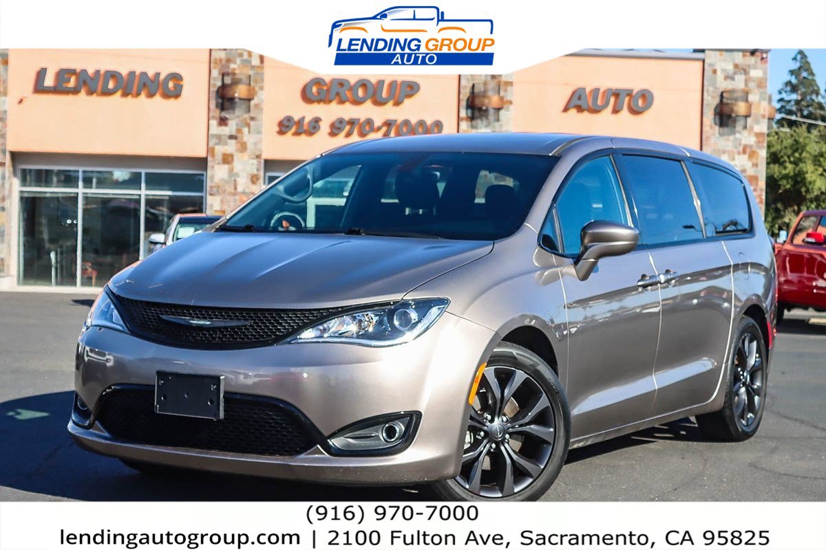 Used 2018 Chrysler Pacifica Touring Plus w/ S Appearance Package