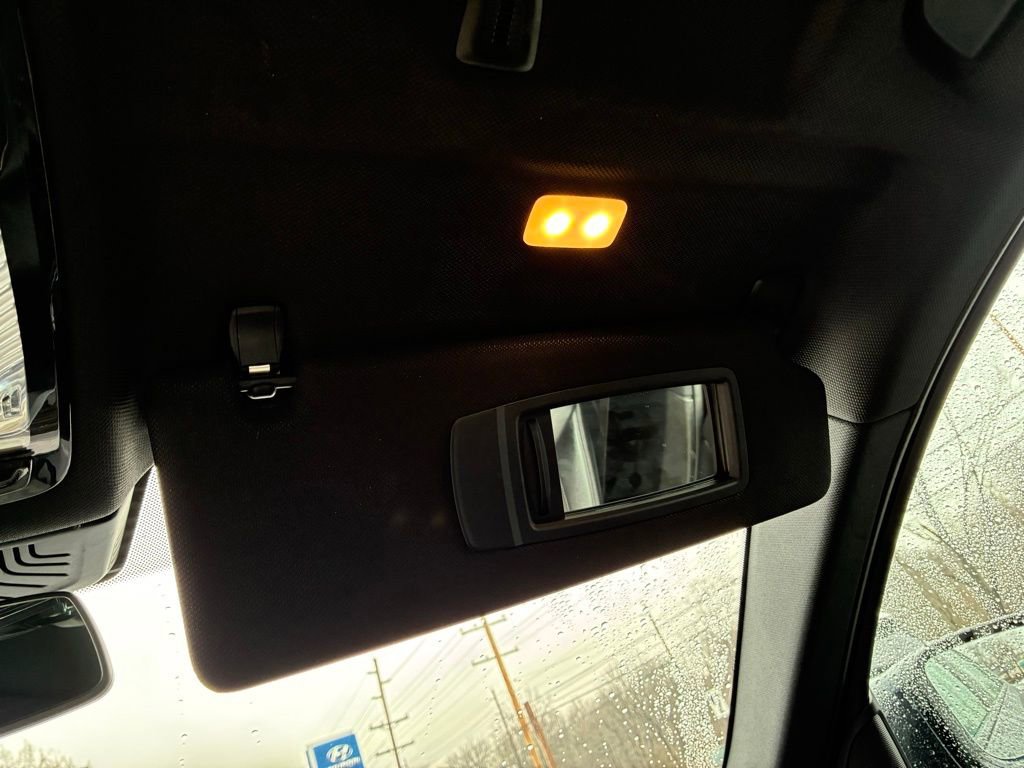 Used 2019 BMW 530i xDrive w/ M Sport Package image 43