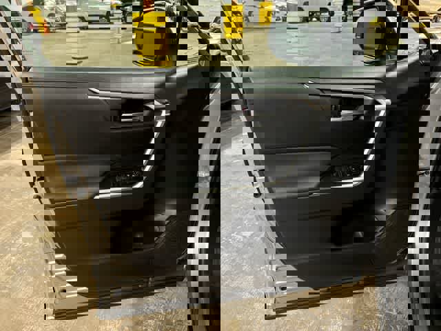 Used 2025 Toyota RAV4 XLE w/ Convenience Package image 54