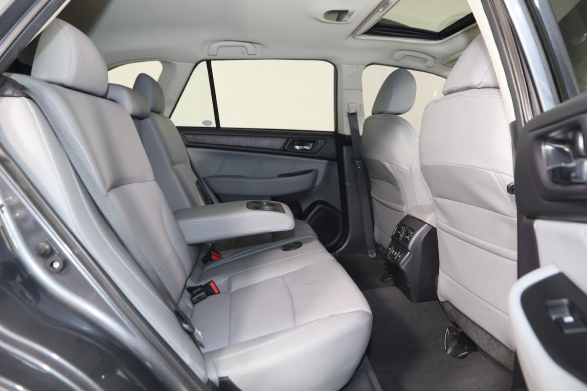 Used 2019 Subaru Outback 2.5i Limited AWD/4WD image 15