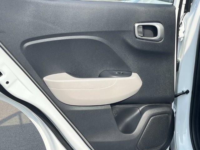New 2026 Hyundai Venue SEL FWD image 19