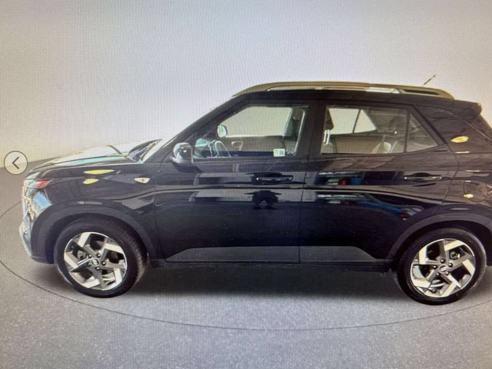Used 2026 Hyundai Venue SEL FWD image 10