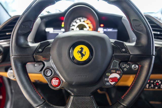 Used 2016 Ferrari 488 GTB RWD image 36