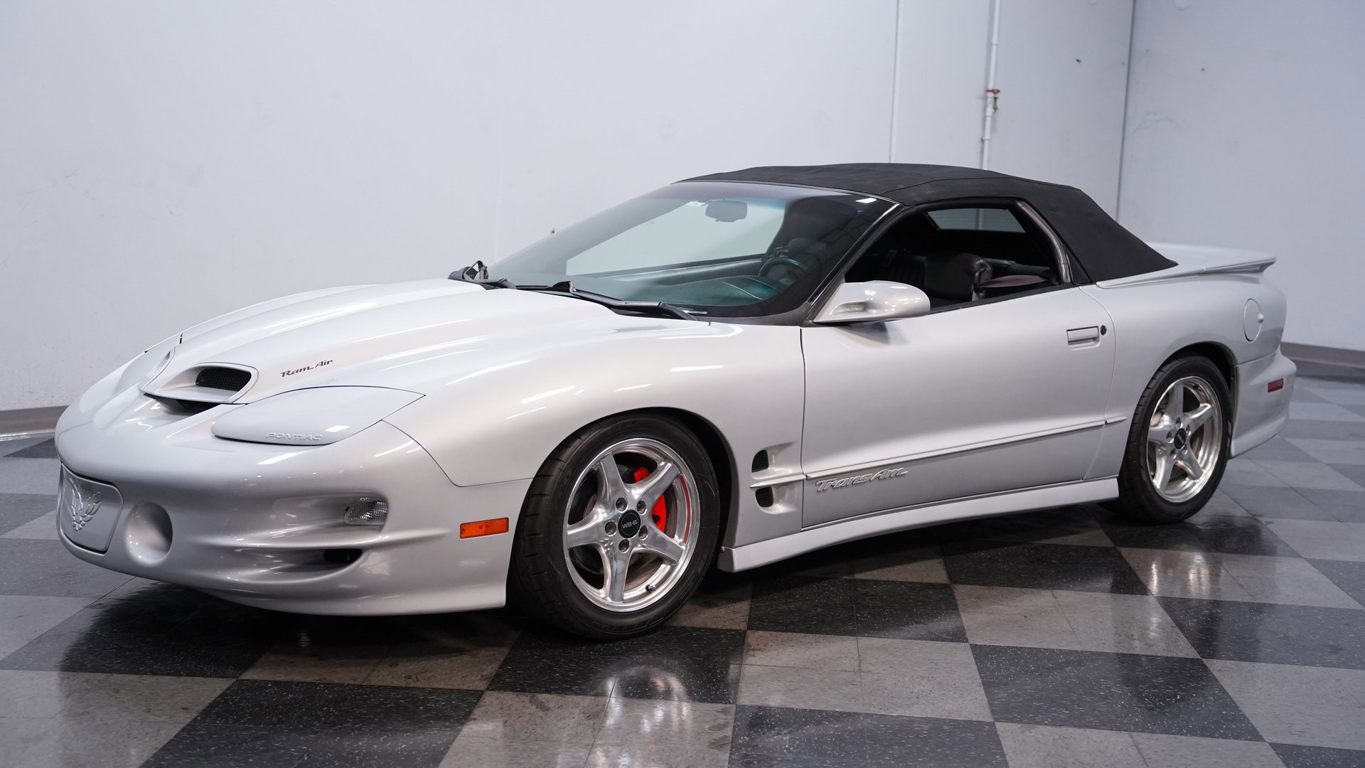 Used 2000 Pontiac Firebird Trans Am RWD image 7