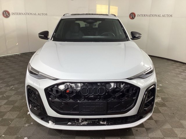 New 2025 Audi SQ5 Premium Plus image 2