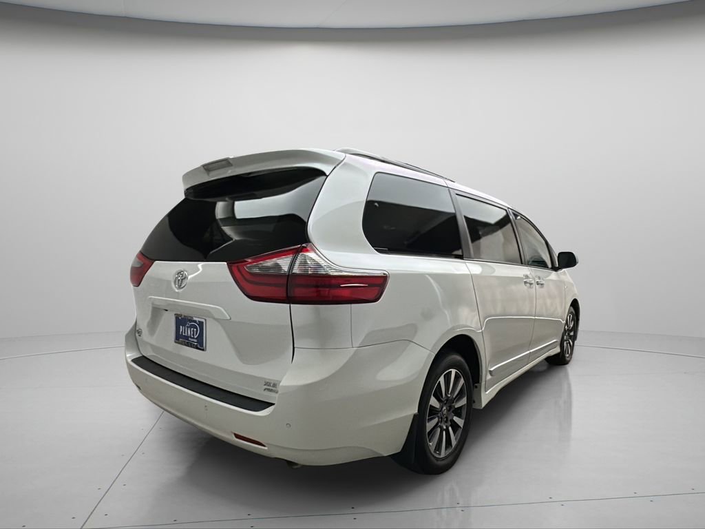 Used 2020 Toyota Sienna XLE w/ XLE Navigation Package AWD/4WD image 6