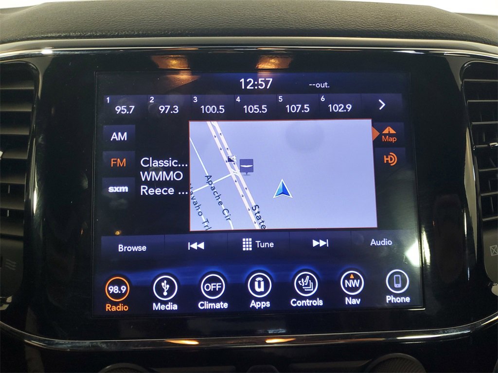 Used 2019 Jeep Grand Cherokee Altitude image 17