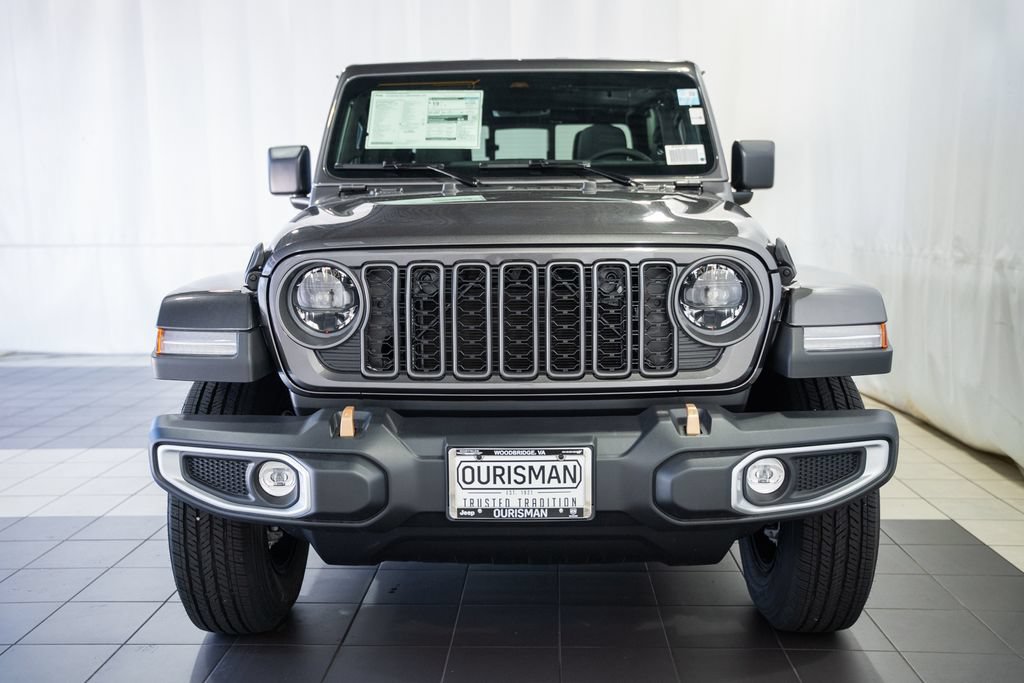 New 2026 Jeep Gladiator Sport AWD/4WD image 2