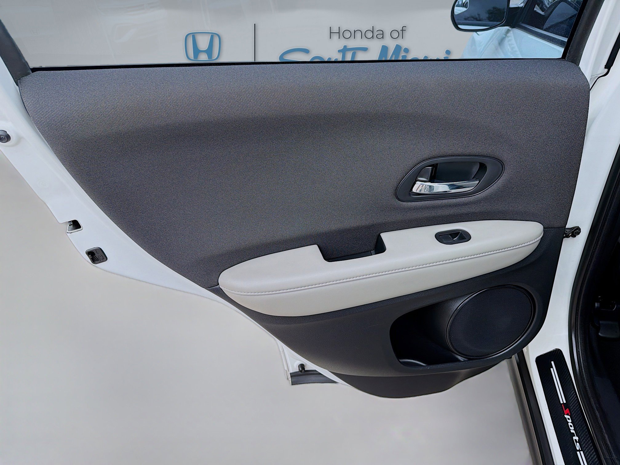 Certified 2019 Honda HR-V LX image 24