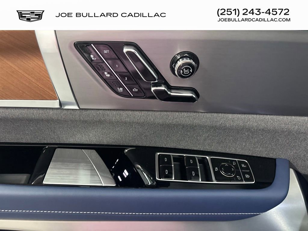 New 2026 Cadillac Vistiq Premium Luxury w/ LPO, Floor Liner Package image 8