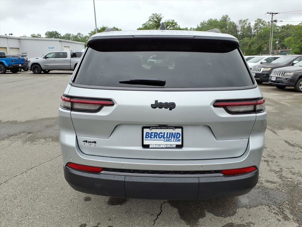 New 2026 Jeep Grand Cherokee L 4WD image 5