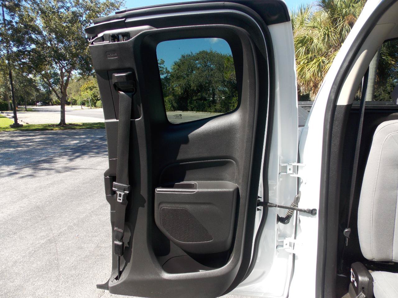 Used 2015 Chevrolet Colorado W/T w/ WT Convenience Package RWD image 21