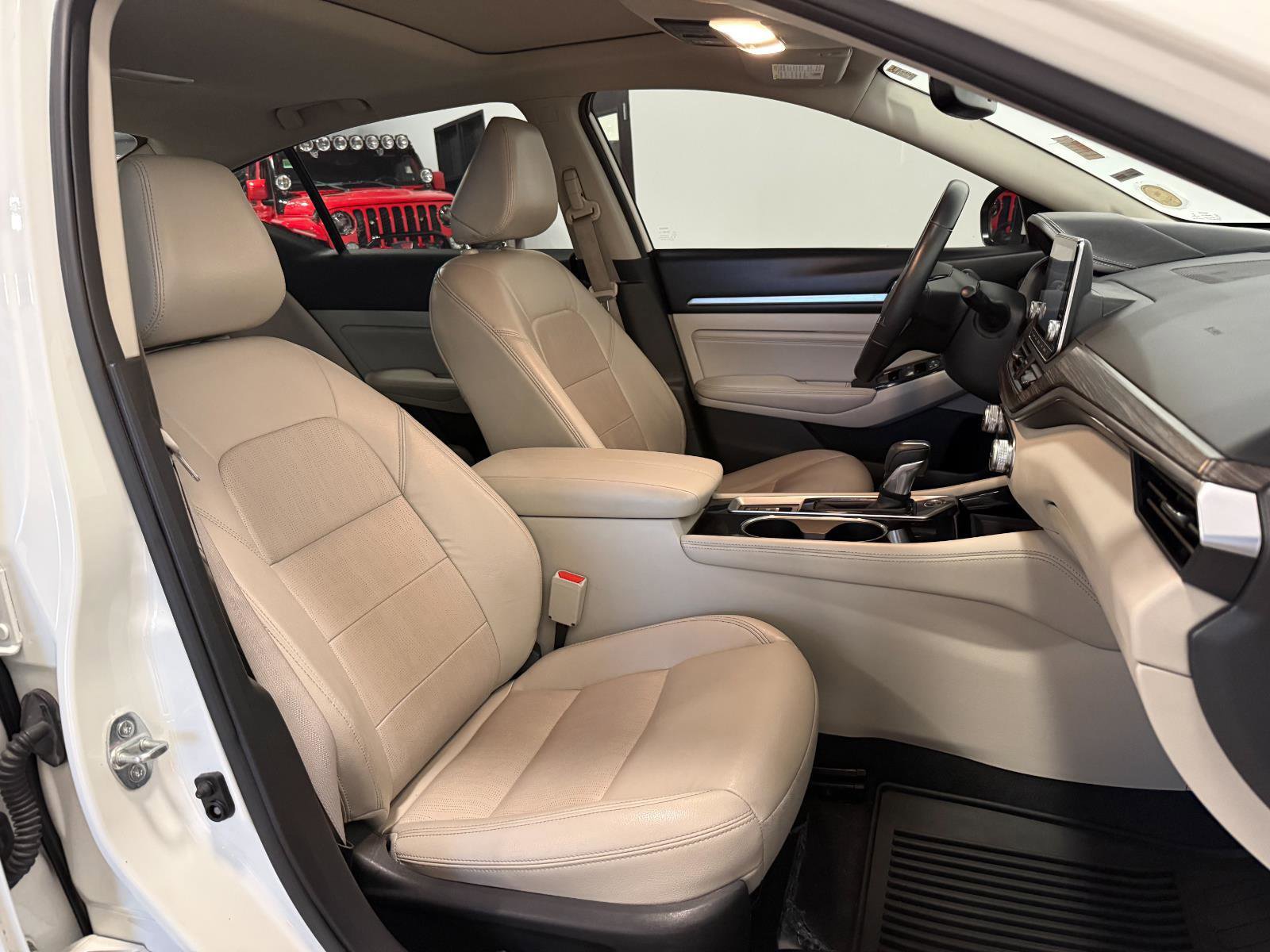Used 2021 Nissan Altima 2.5 Platinum AWD/4WD image 15