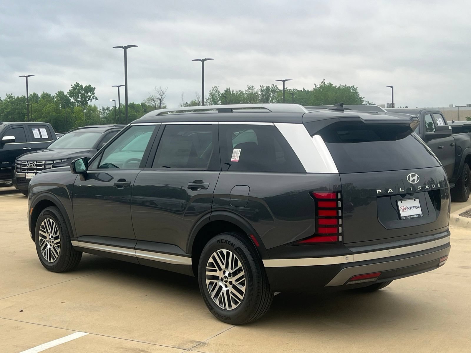 New 2026 Hyundai Palisade SEL FWD image 9