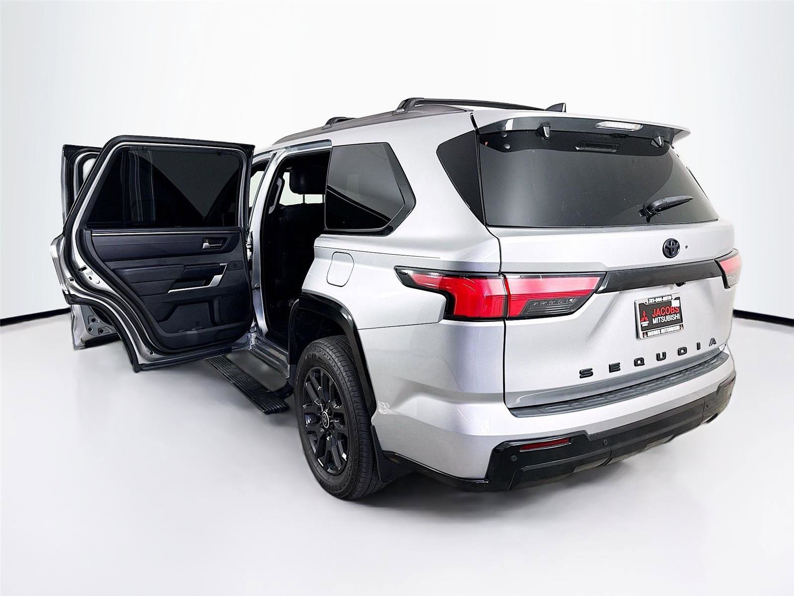 Used 2024 Toyota Sequoia Platinum image 14