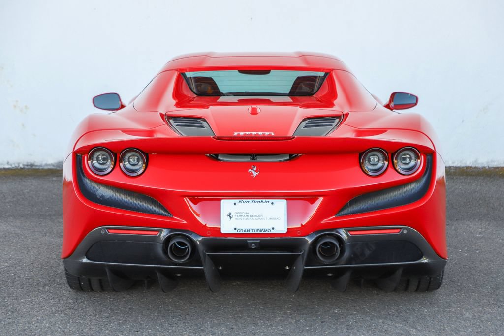 Certified 2022 Ferrari F8 Tributo RWD image 21