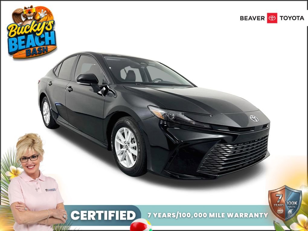 Used 2025 Toyota Camry LE FWD image 1