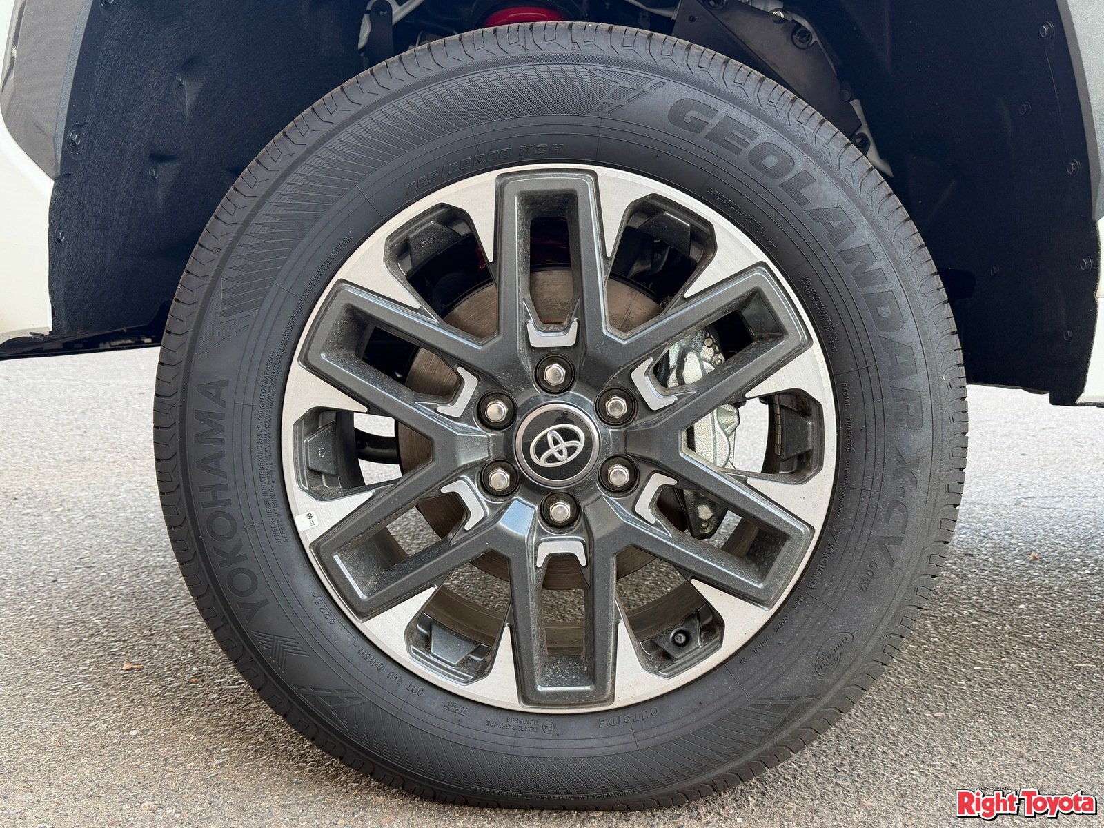 New 2026 Toyota Tundra Limited AWD/4WD image 10