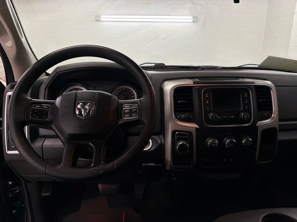 Used 2017 RAM 1500 Classic SLT RWD image 9