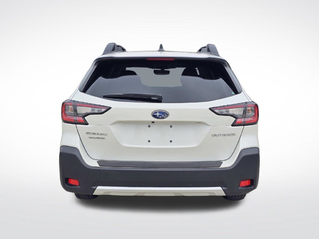 Used 2025 Subaru Outback Limited AWD/4WD image 13
