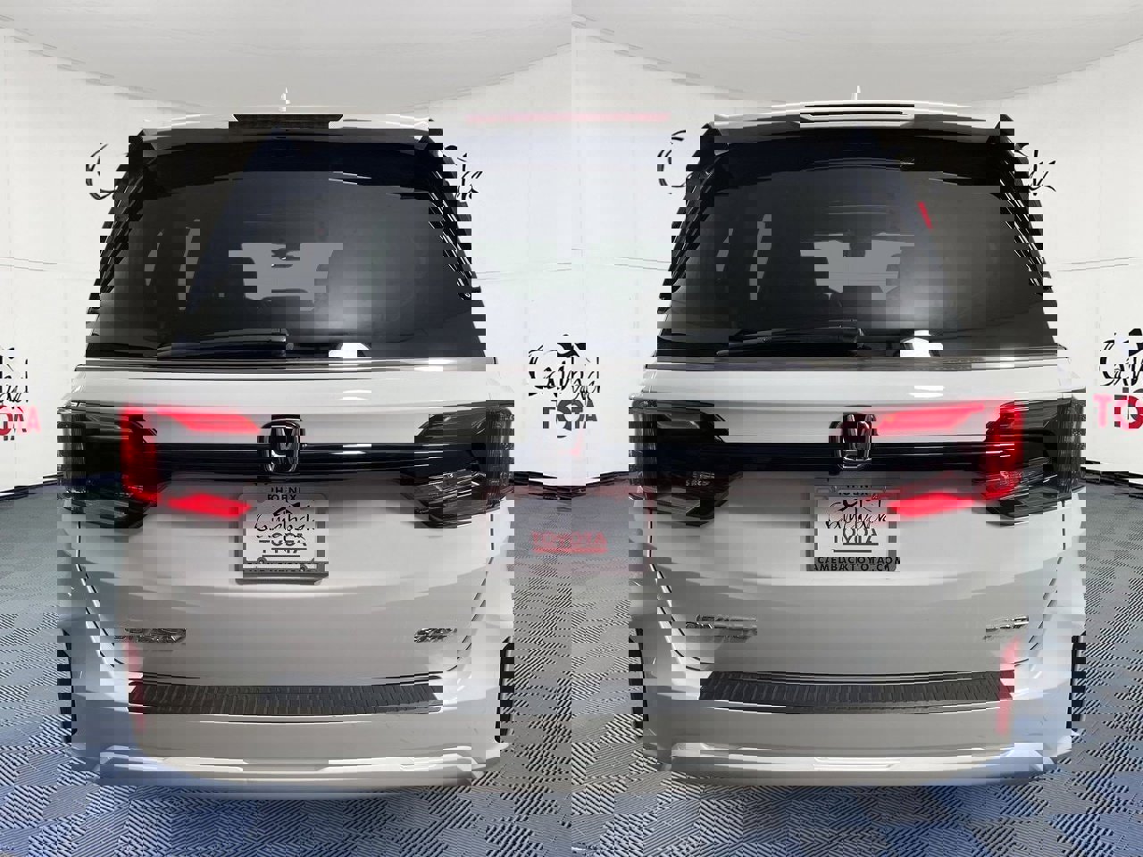 Used 2025 Honda Odyssey Sport-L image 6