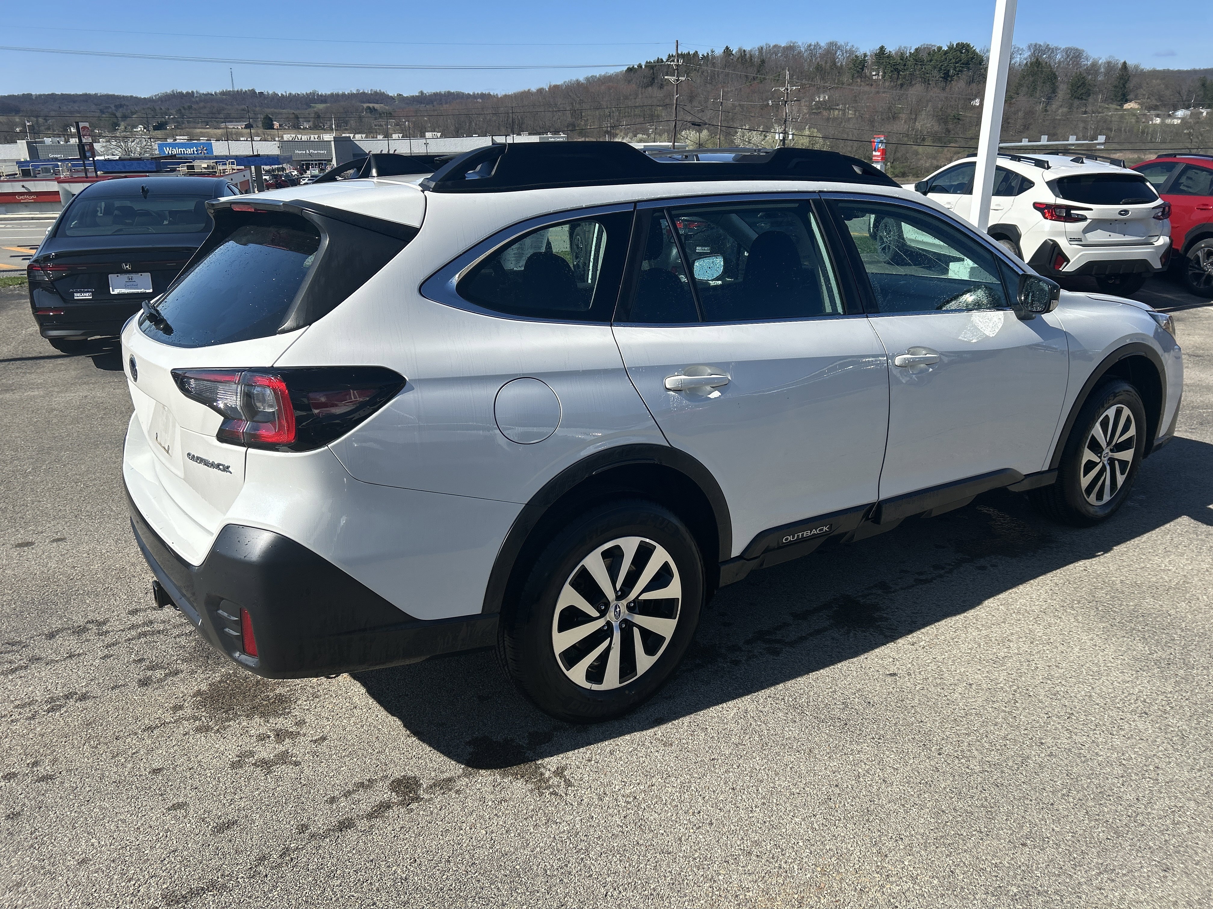 Used 2021 Subaru Outback 2.5i AWD/4WD image 6