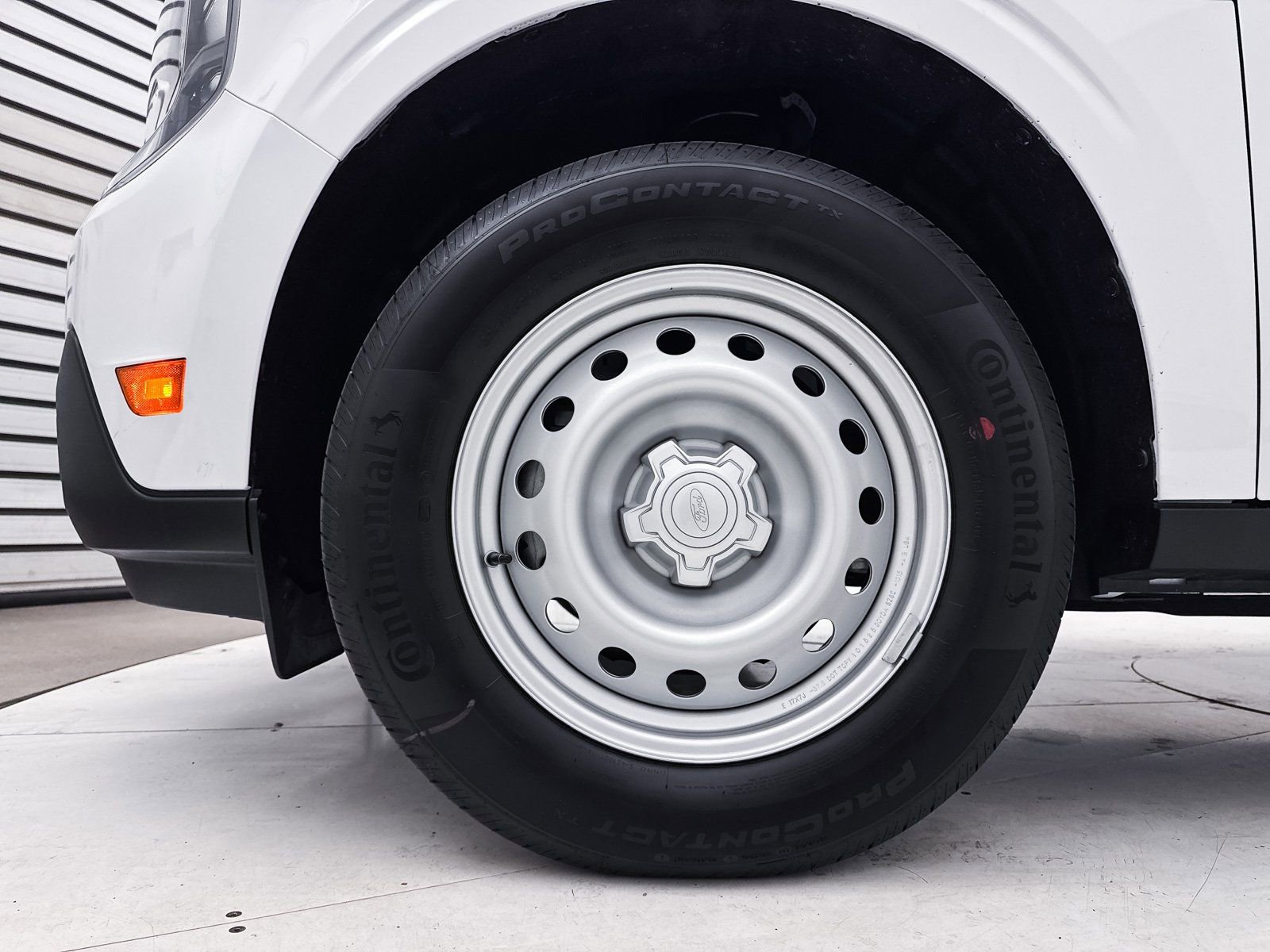 Used 2025 Ford Maverick XL w/ Equipment Group 102A image 11