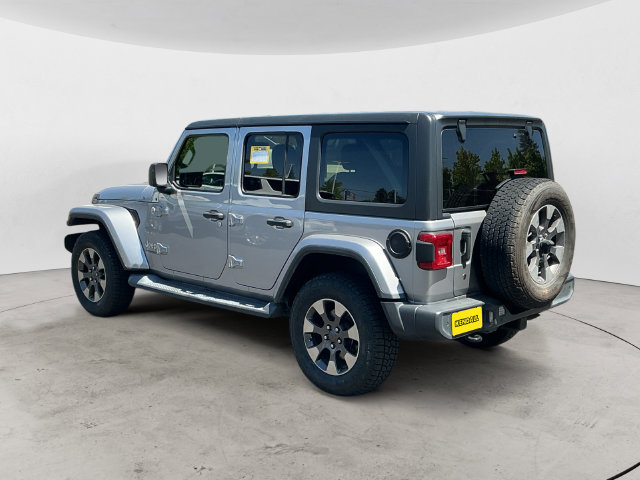 Used 2018 Jeep Wrangler Unlimited Sahara AWD/4WD image 3