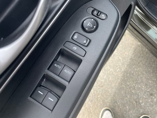 Used 2017 Honda CR-V EX-L image 27