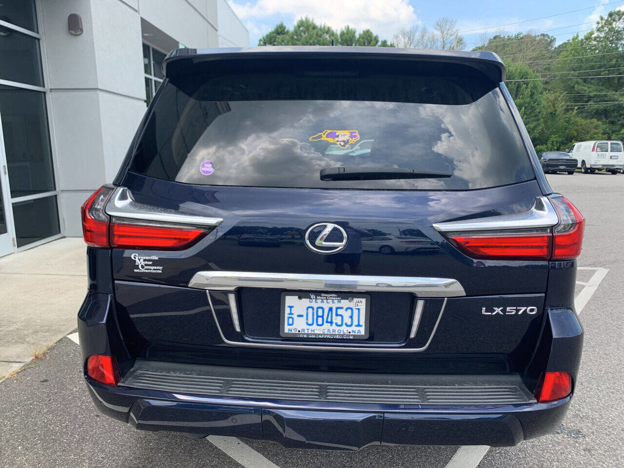 Used 2018 Lexus LX 570 4WD image 6