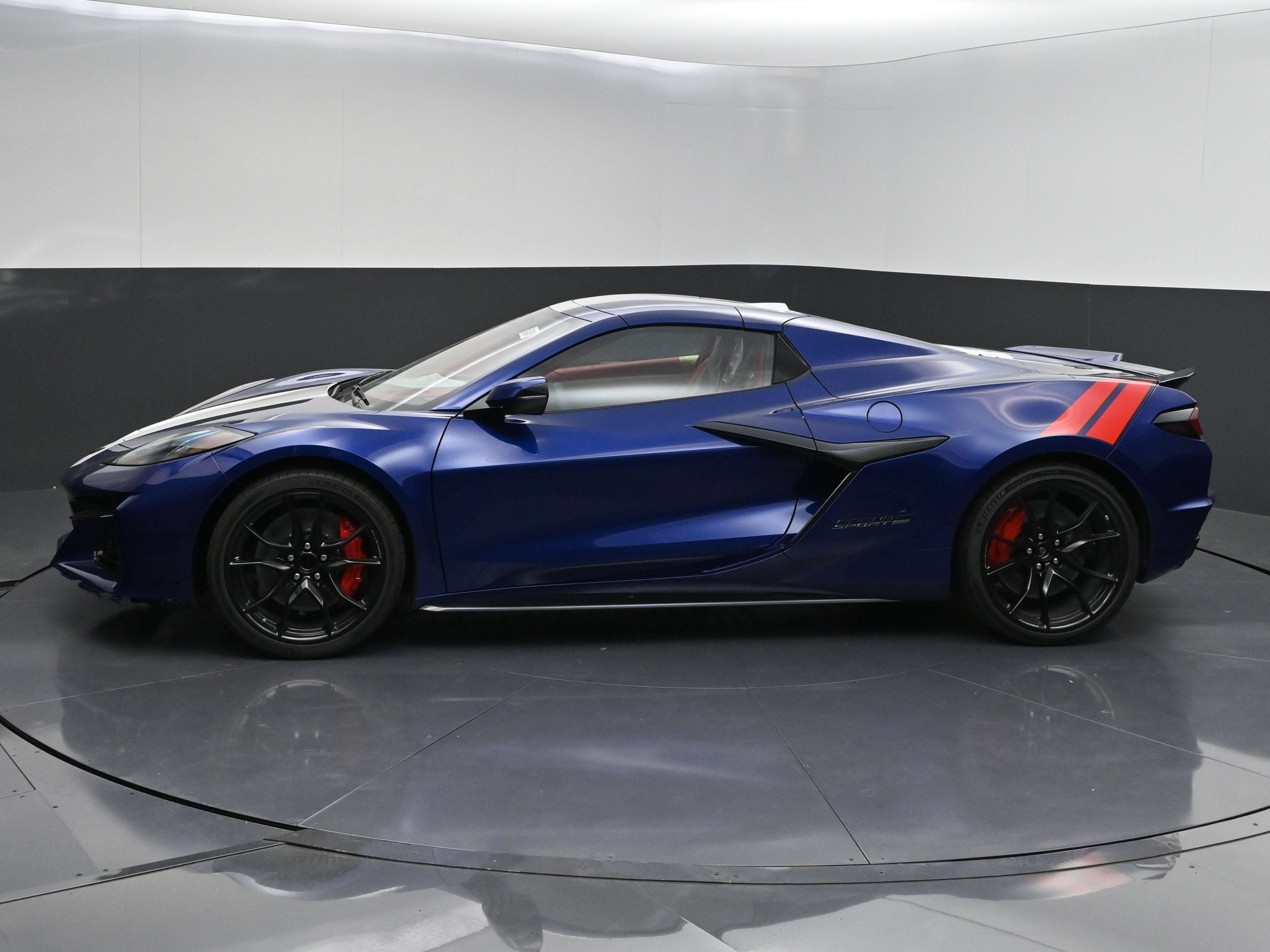 New 2027 Chevrolet Corvette Grand Sport RWD image 4