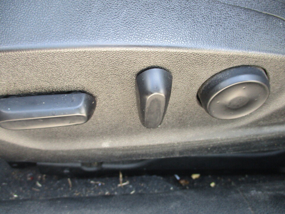 Used 2013 Chevrolet Malibu LTZ FWD image 24