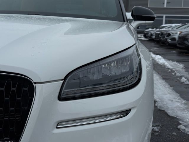 Certified 2022 Lincoln Corsair Reserve w/ Equipment Group 201A image 3