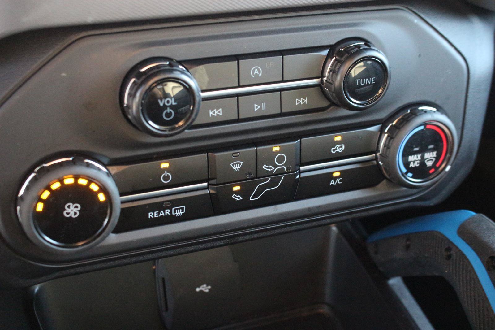 Used 2024 Ford Bronco Black Diamond AWD/4WD image 26