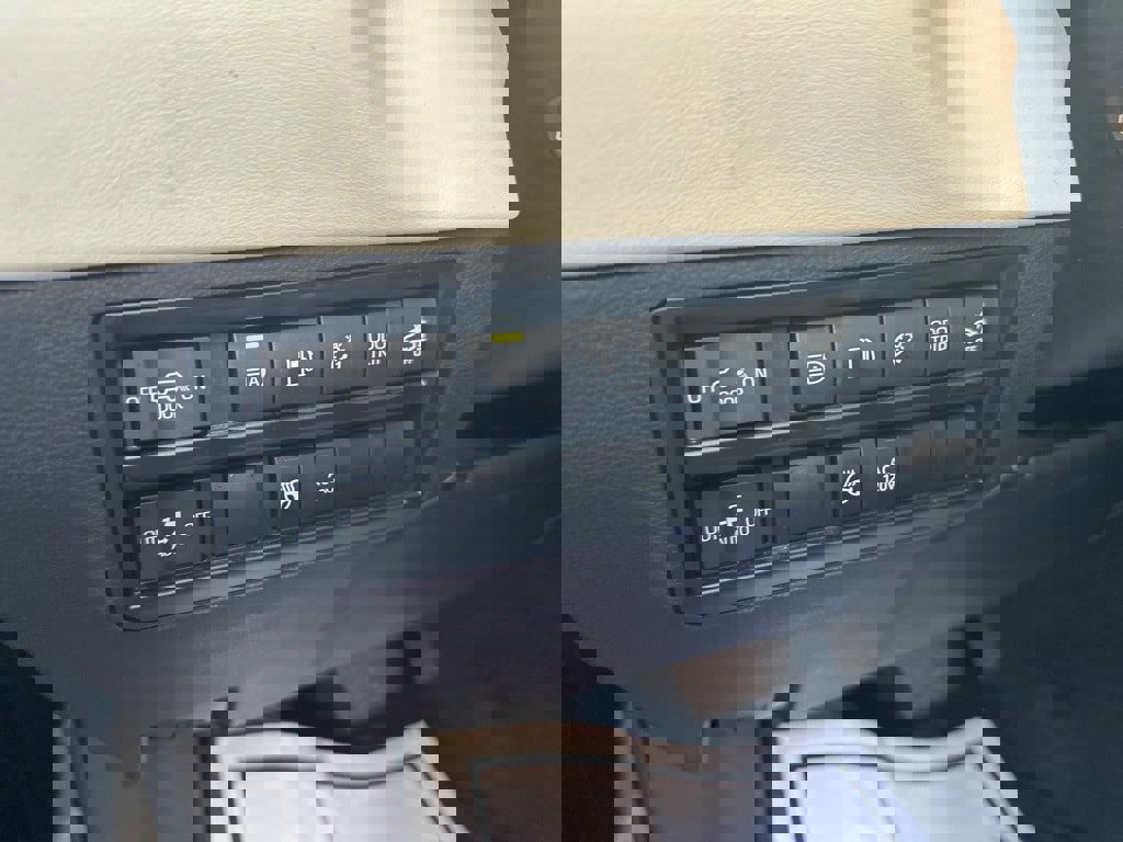 Used 2023 Toyota Sequoia Capstone image 21