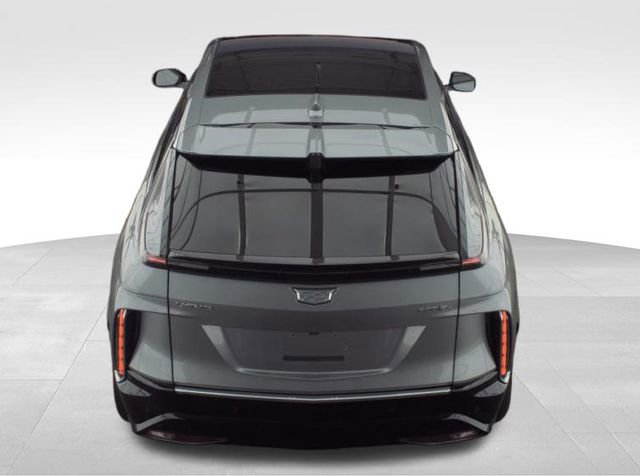 Used 2024 Cadillac Lyriq Tech image 3