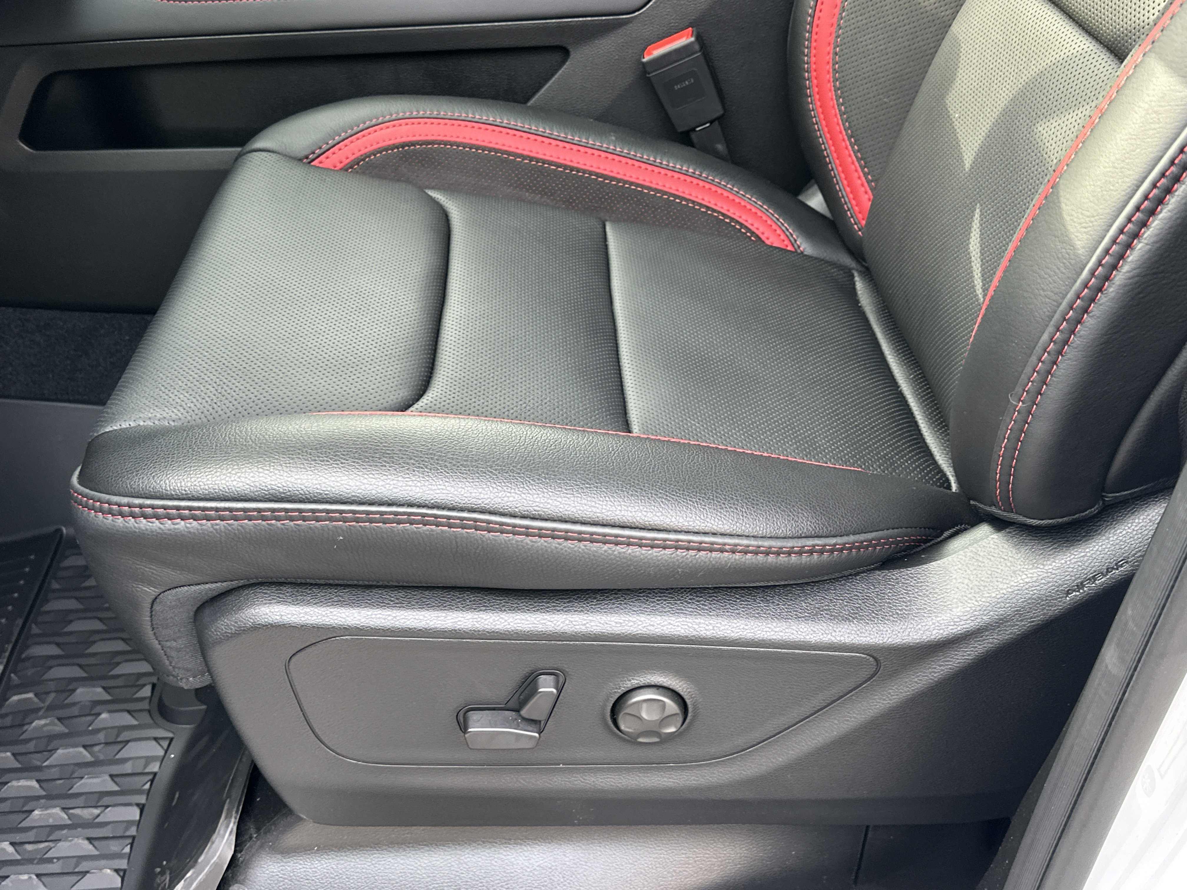 New 2026 RAM 1500 RHO image 28