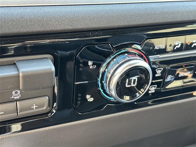 New 2026 GMC Sierra 1500 Elevation w/ LPO, Elevation Black Package image 17