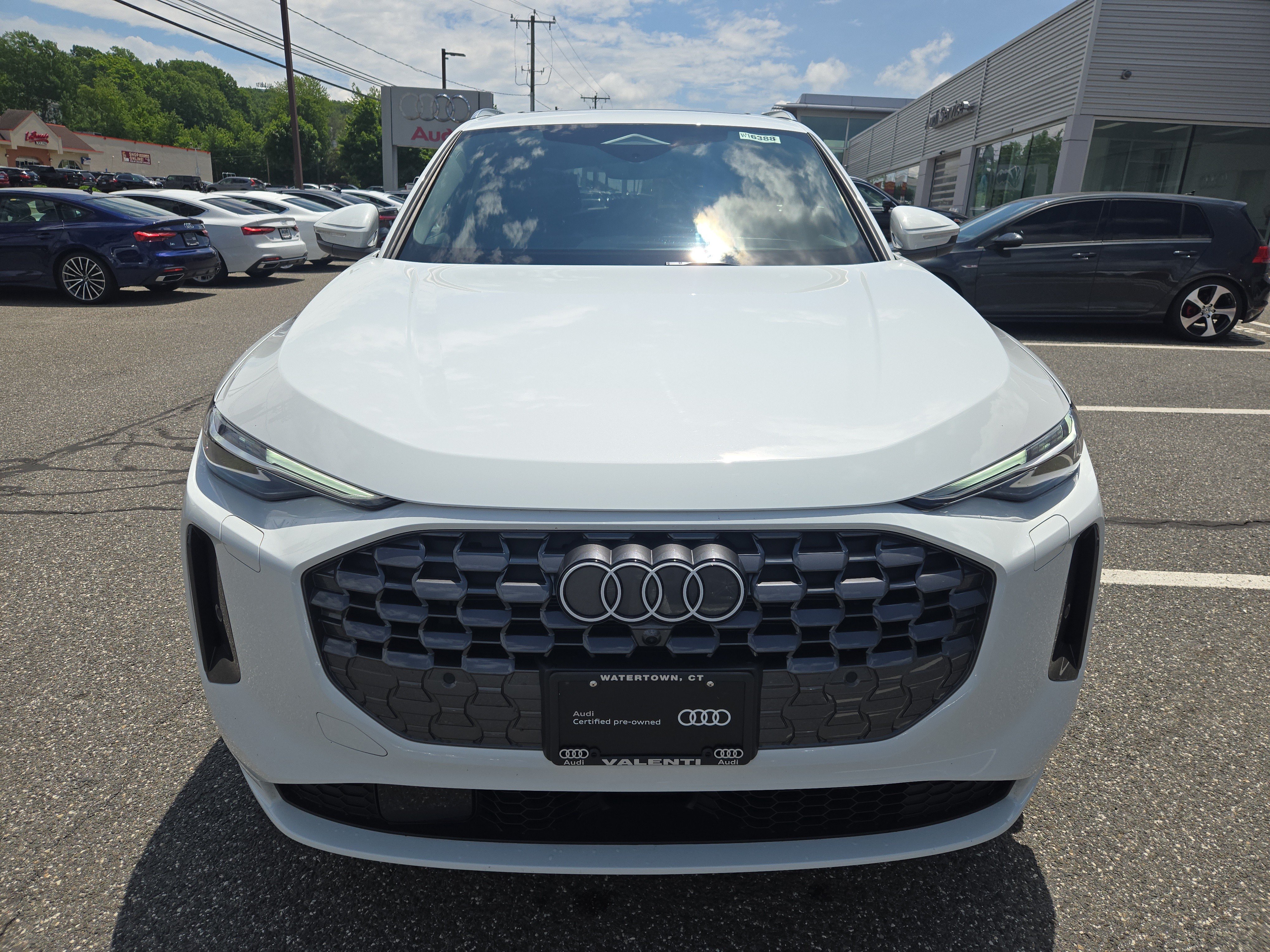 Certified 2025 Audi Q5 Premium w/ Premium Plus AWD/4WD image 2