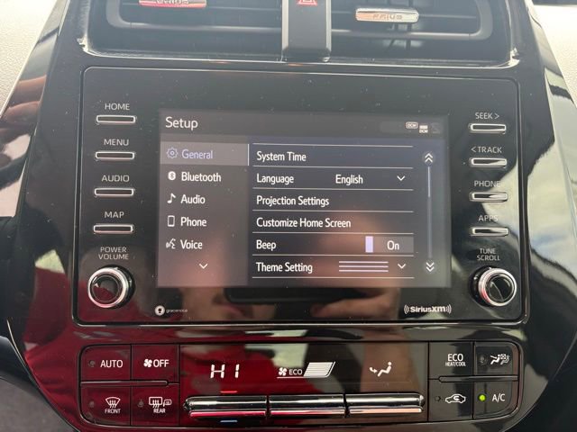 Used 2021 Toyota Prius XLE image 17